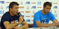 U20フランス代表のボエール監督(左)、ラパンドリーキャプテン