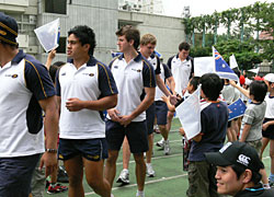U20オーストラリア代表‥3、都内の小学校を訪問
